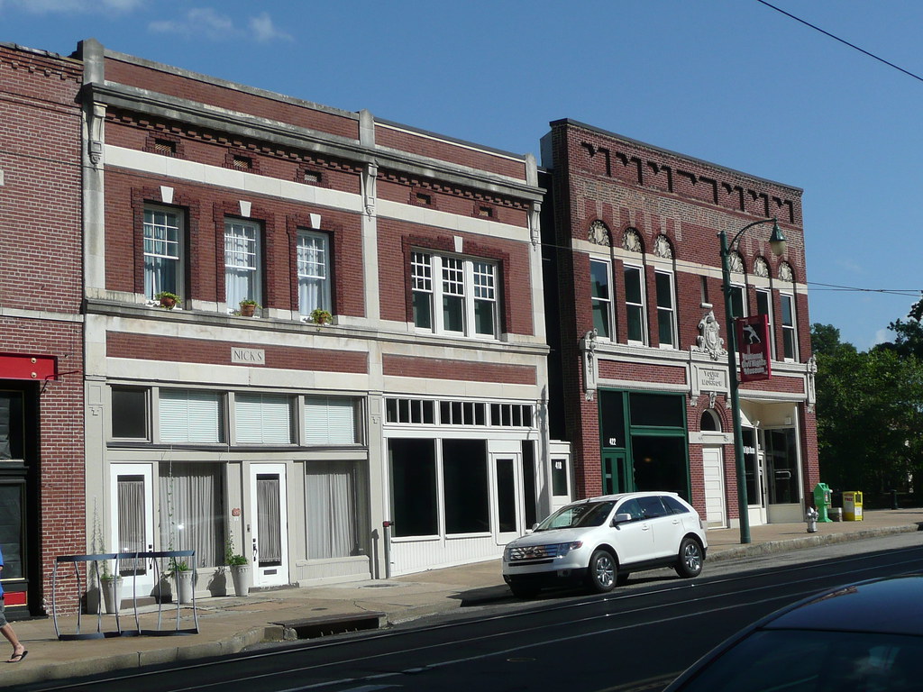 Jim's Grill and the Young and Morrow Building South Main S… Flickr