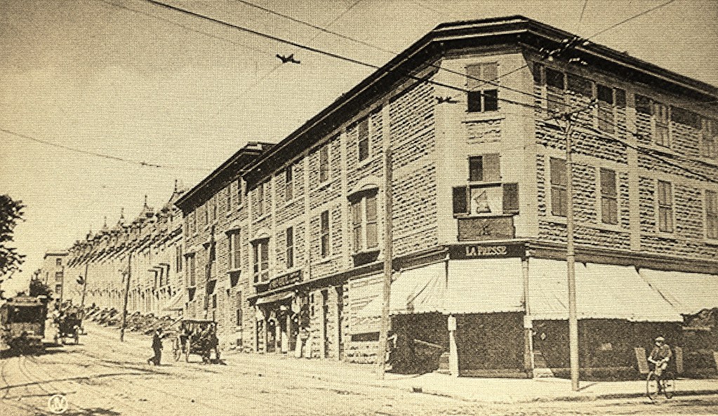 Montréal, vers 1910. Coin NordEst des rues SaintDenis et… Flickr