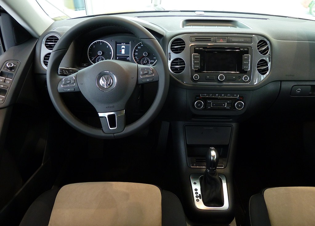 Tiguan 2012 Interior Brandnew Volkswagen Tiguan 2012 Fa… Flickr