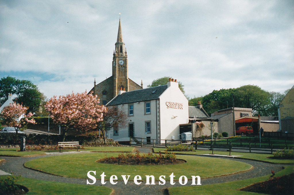 Stevenston High Kirk and Champion Shell Inn For more infor… Flickr