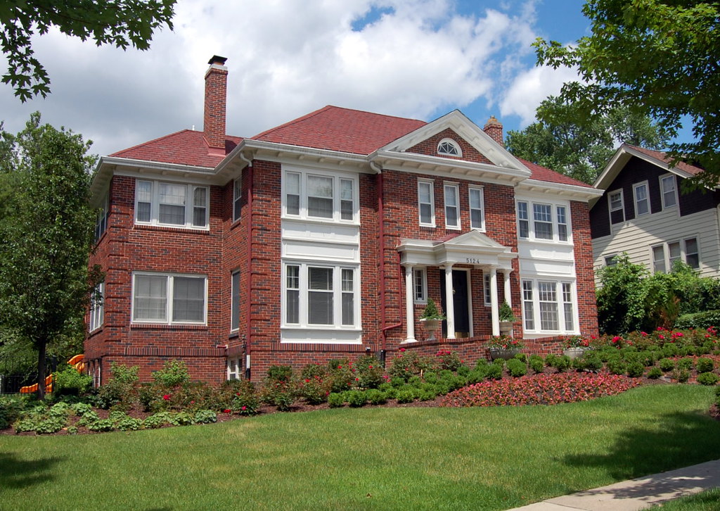 Brick Home in Dundee Omaha, Nebraska A brick home near 5… Flickr