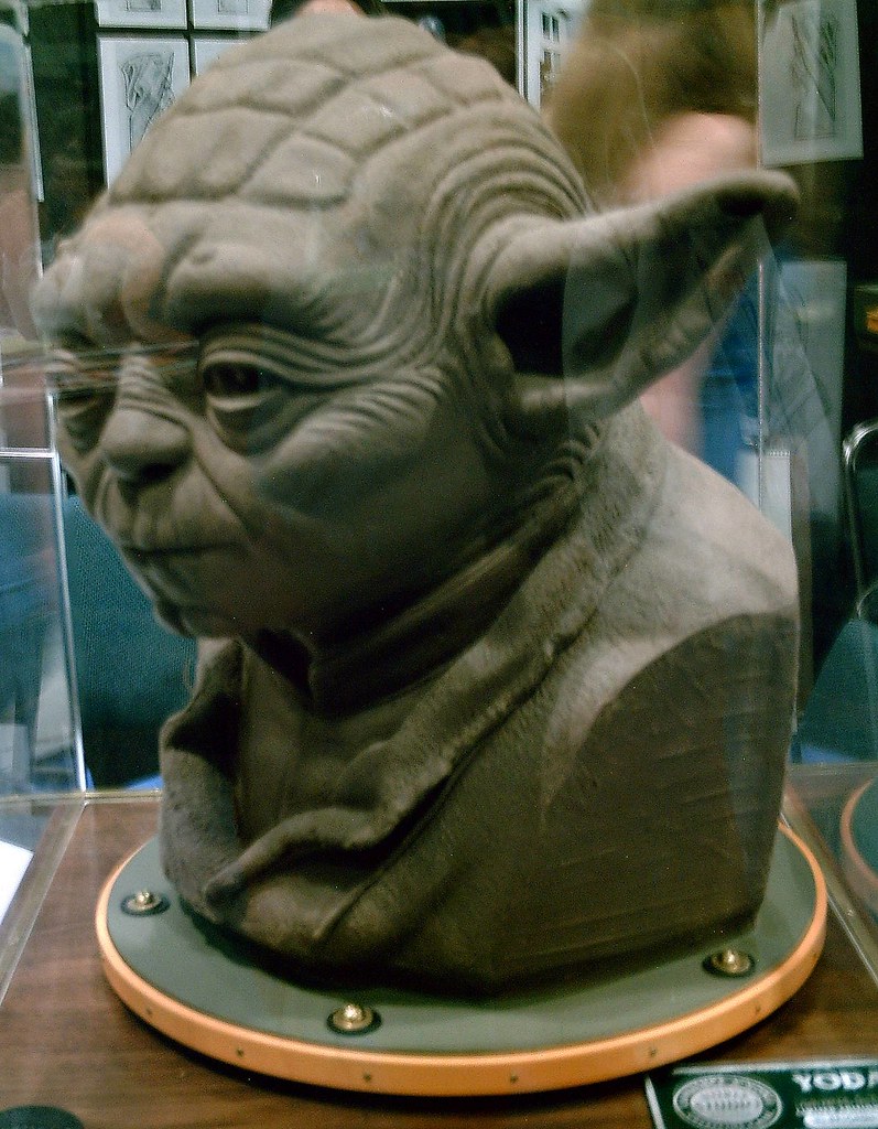 sculpture yoda