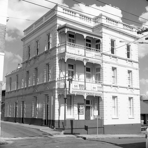 Grand Central Hotel, Maitland, NSW, Australia, 1975 Flickr