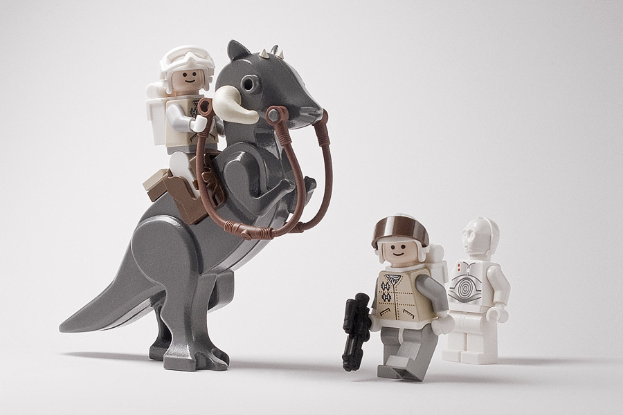 Custom Lego Tauntaun Again, one of Christo's most rare and… Flickr