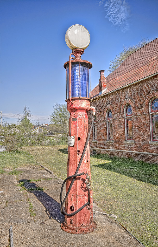 Old Pump Old school gas pump in Port Gibson, Mississippi. Mike