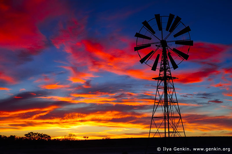Windmill at Sunset in Australian Outback, Sturt National P… Flickr