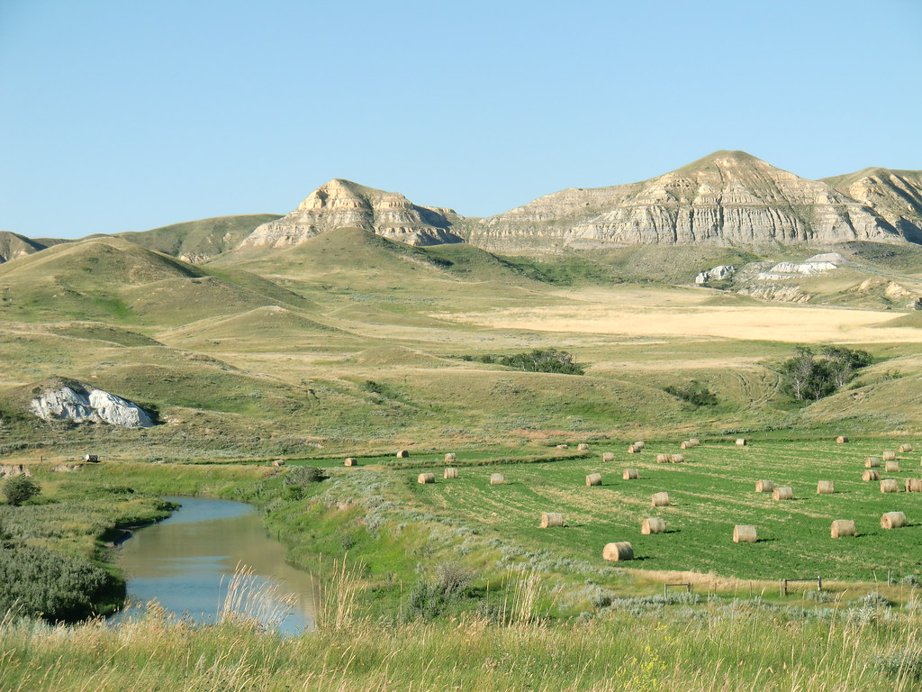 A beautiful Saskatchewan Valley Frenchman River Valley, W … Flickr