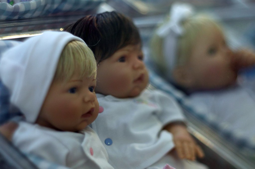 Newborn Nursery at FAO Schwarz Lee Middleton sculpted her … Flickr