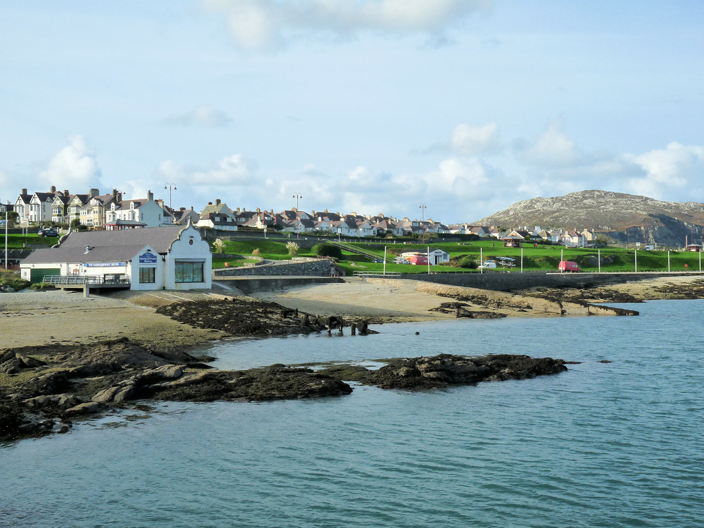 Newry Beach Newry Beach with Holyhead mountain in the back… Flickr