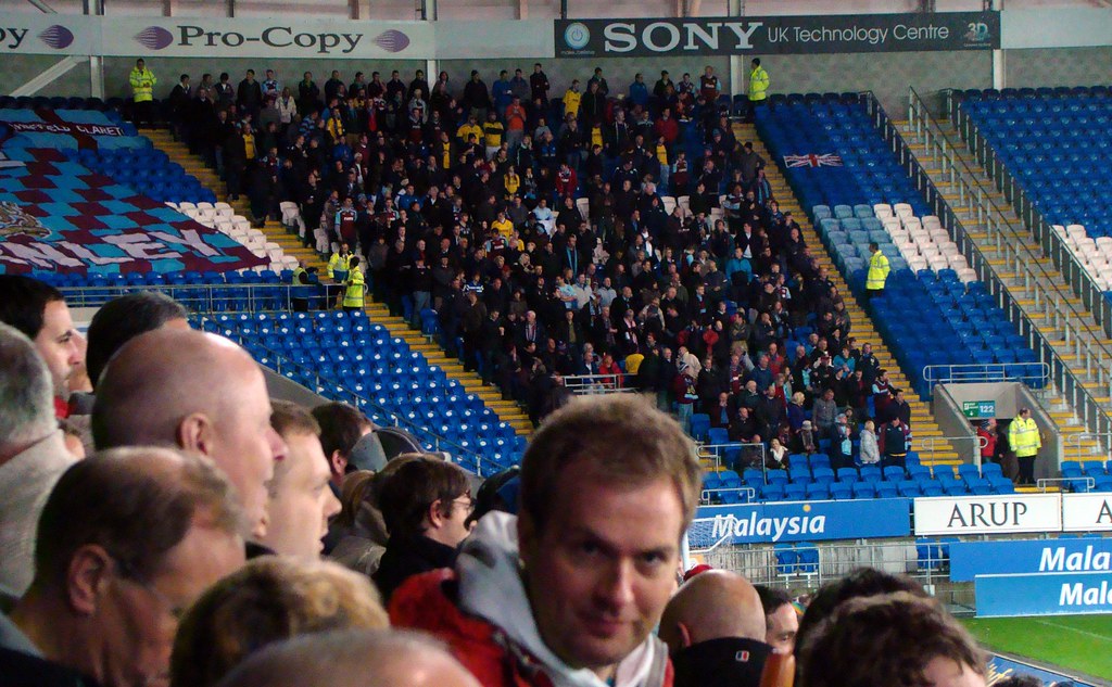 Burnley Away Fans 25/10/11 Cardiff V Burnley, Carling Cup,… Flickr