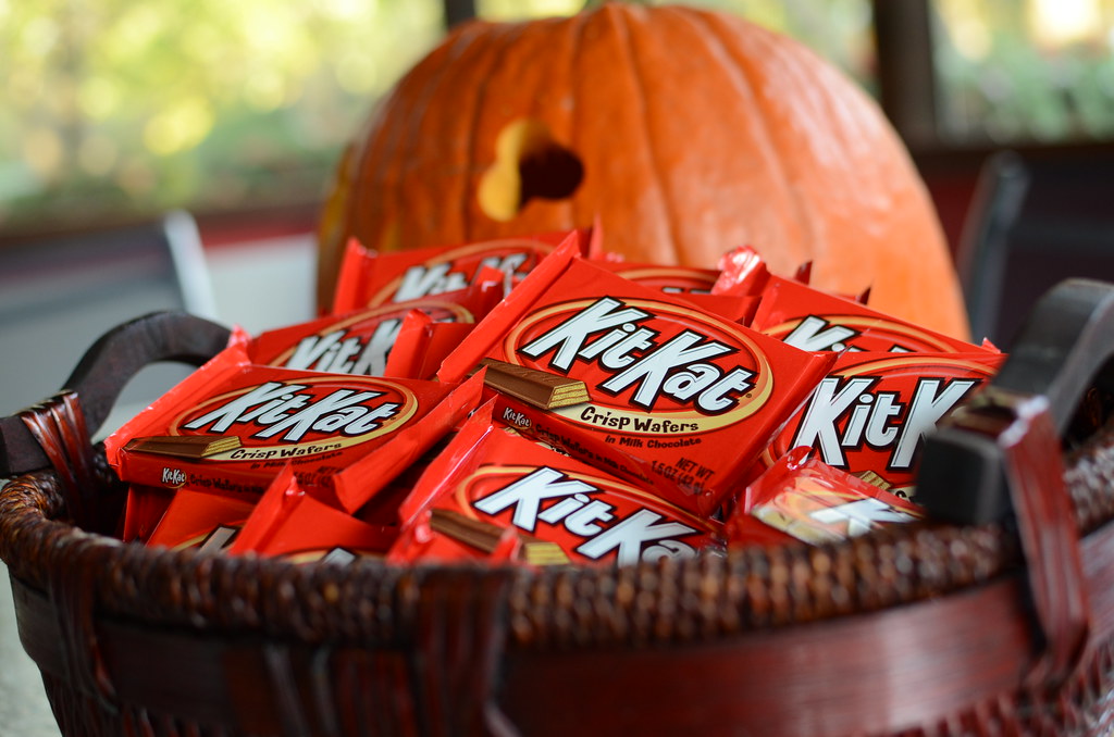 Kit Kat Bars for Halloween slgckgc Flickr