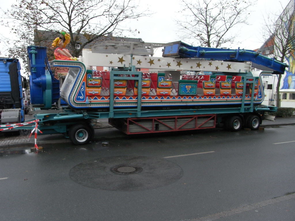 Fahrgeschäft "Fliegender Teppich", verladen Gesehen auf de… Flickr