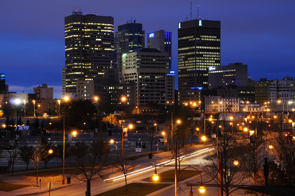 Winnipeg Skyline Night shot of downtown Winnipeg, MB durin… Flickr