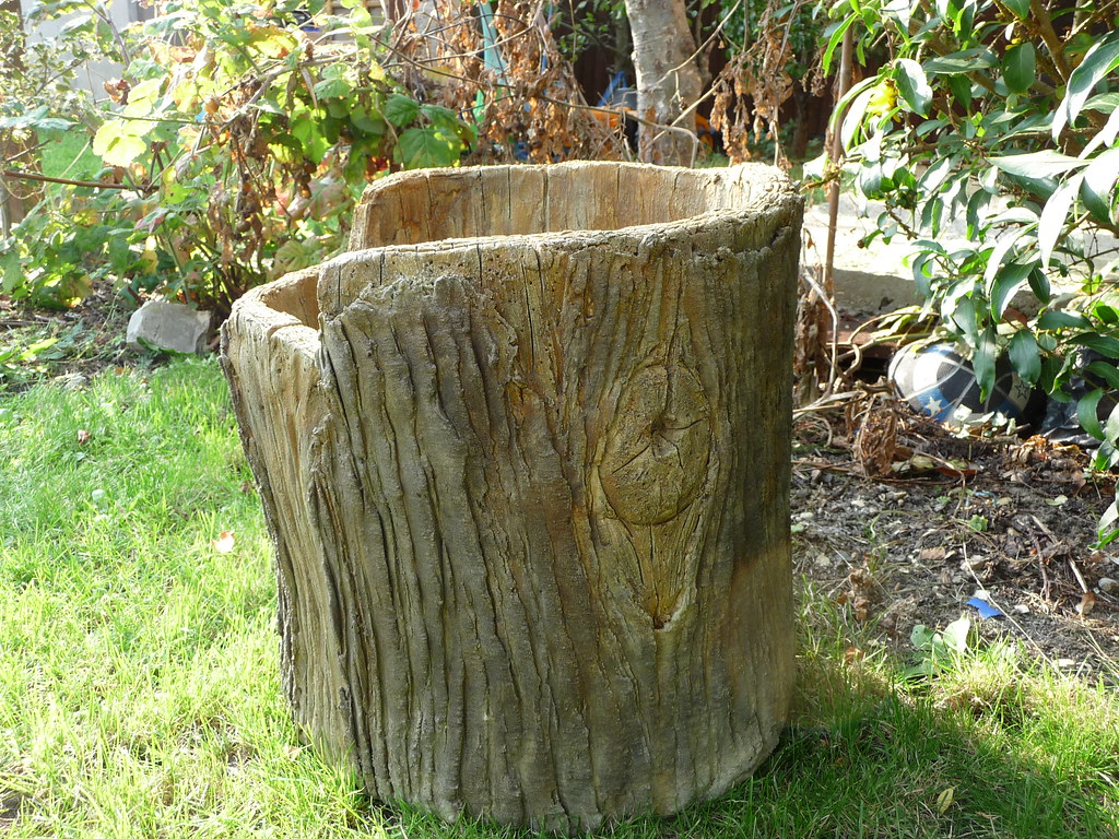 Faux bois Concrete planter Hand made Faux Bois (fake wood)… Flickr