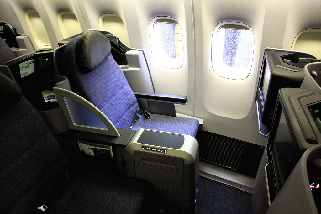Continental Airlines Business Class Seat Boeing 777200E… Flickr