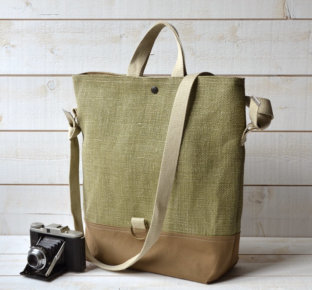 Travel bag UNISEX ARVA 4 Way Natural Linen in soft green Flickr