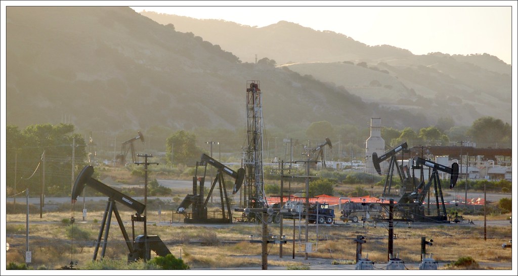 The San Ardo Oil Field From The Coast Starlight. The San A… Flickr