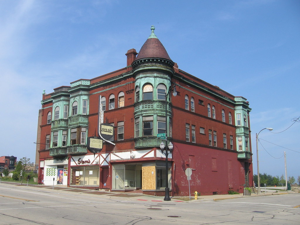Endangered tower (Waukegan, IL) This is the F. Sauter buil… Flickr