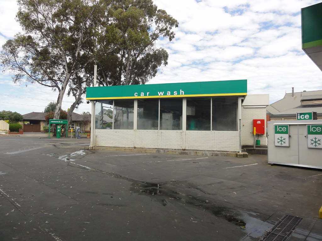 1980s Ryko Ultra Clean at BP Hectorville Old car wash at B… Flickr