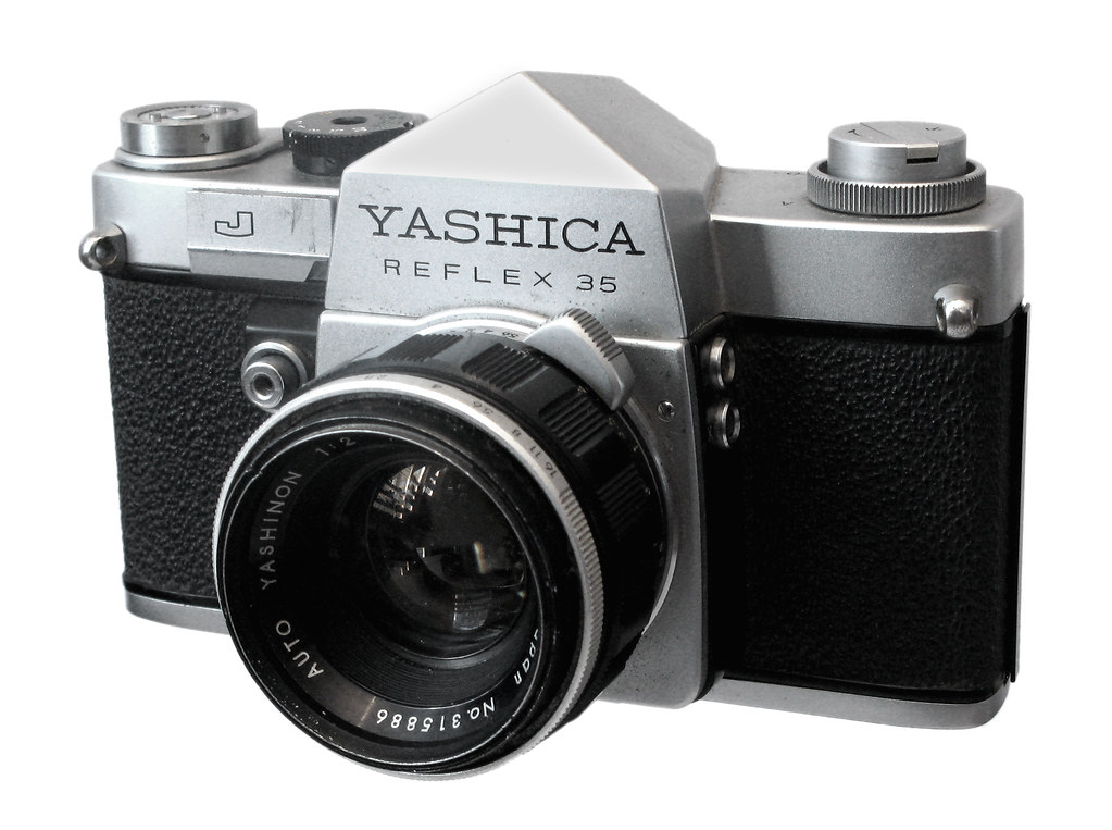 Yashica Reflex 35 First SLR from Yashica, the lens is M42,… Flickr
