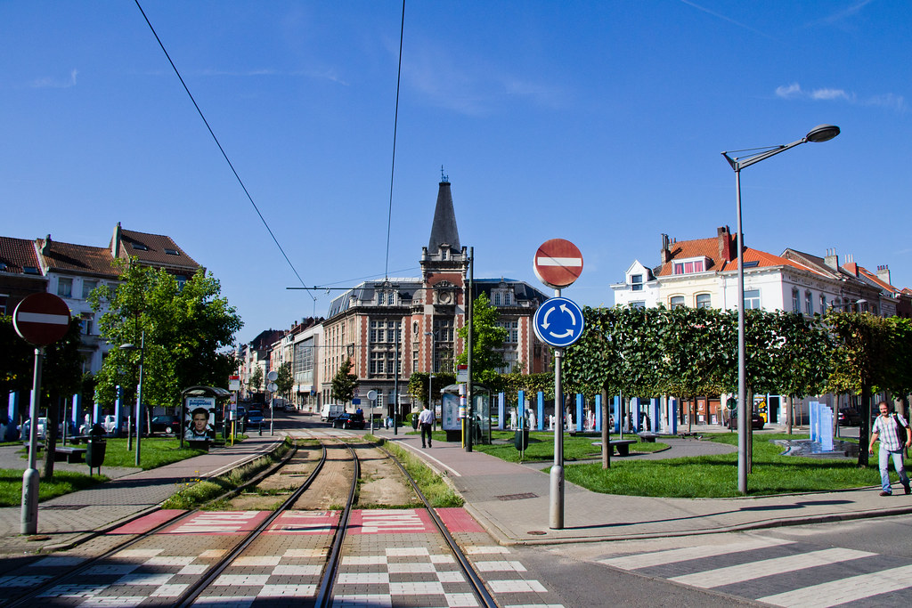 Belgique Bruxelles Etterbeek Place SaintPierre Flickr