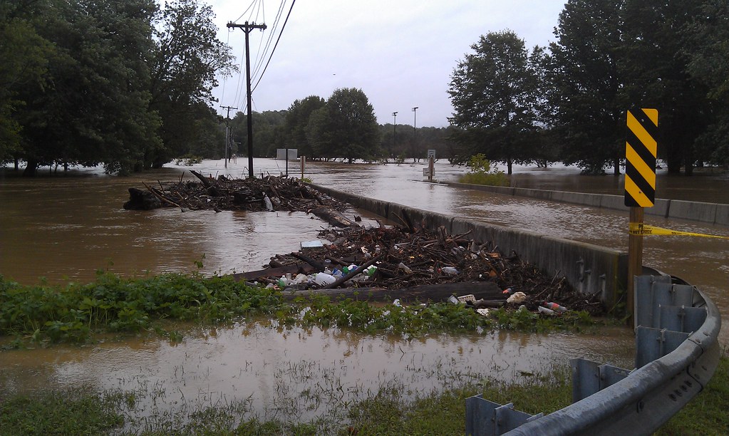 Delaware Ave in Elkton, MD washed away Flooding in Elkton,… Flickr