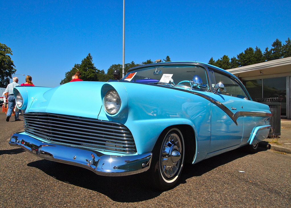 Baby blue beauty Classic car at the 15th Annual South Taco… Flickr