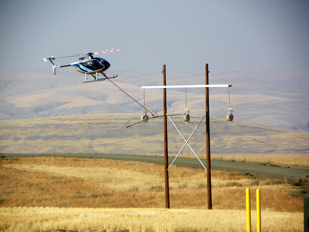 Helicopter pulling transmission lines at Lower Snake River… Flickr