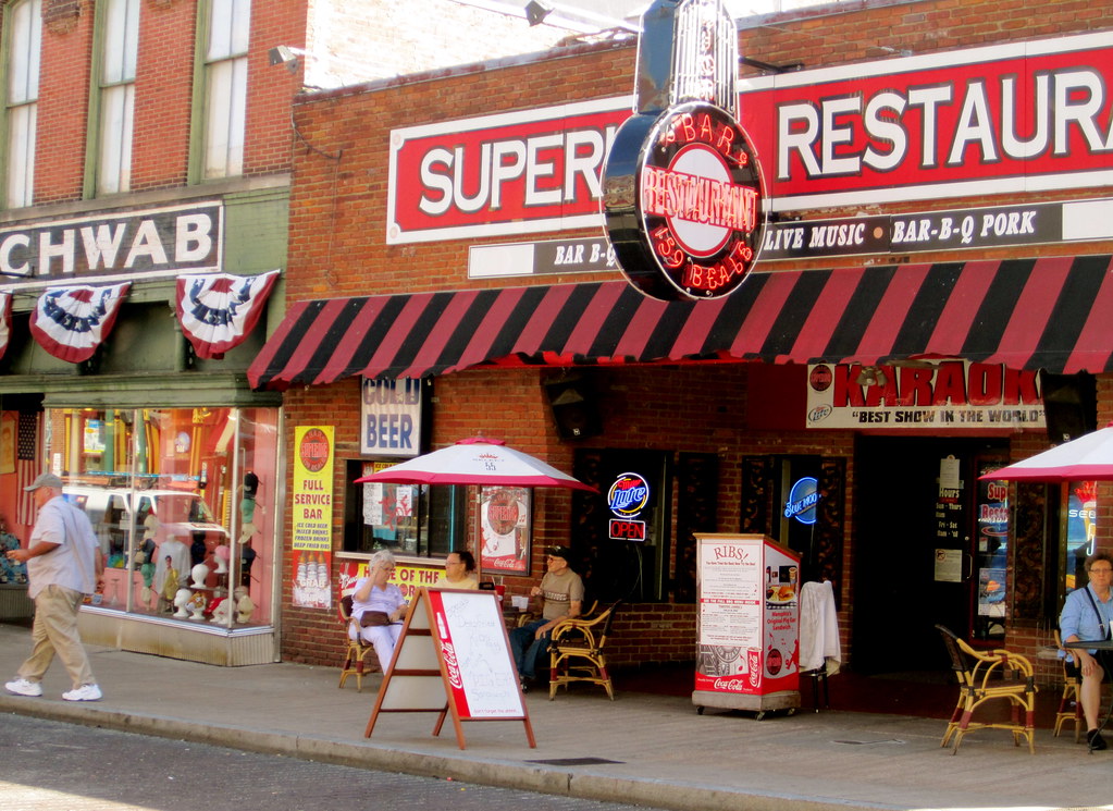 Local business, Beale St. La Citta Vita Flickr