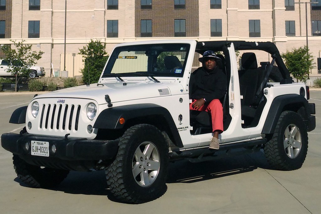 Doors Off & Image Titled Take Jeep Doors Off Step 02