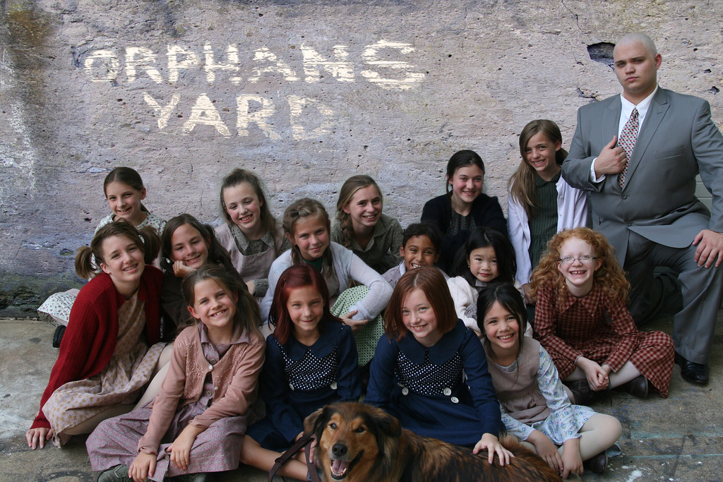 Weathervane Playhouse Young Actor Series presents "Annie" … Flickr