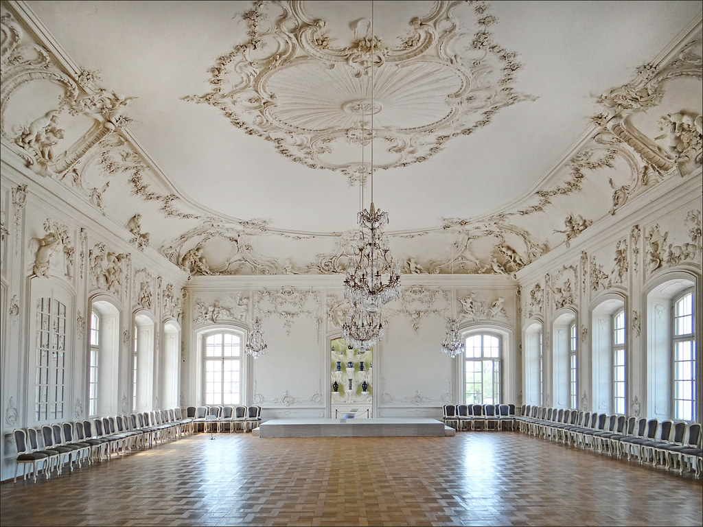 La salon blanc (Palais de Rundale) Le salon blanc (white h… Flickr