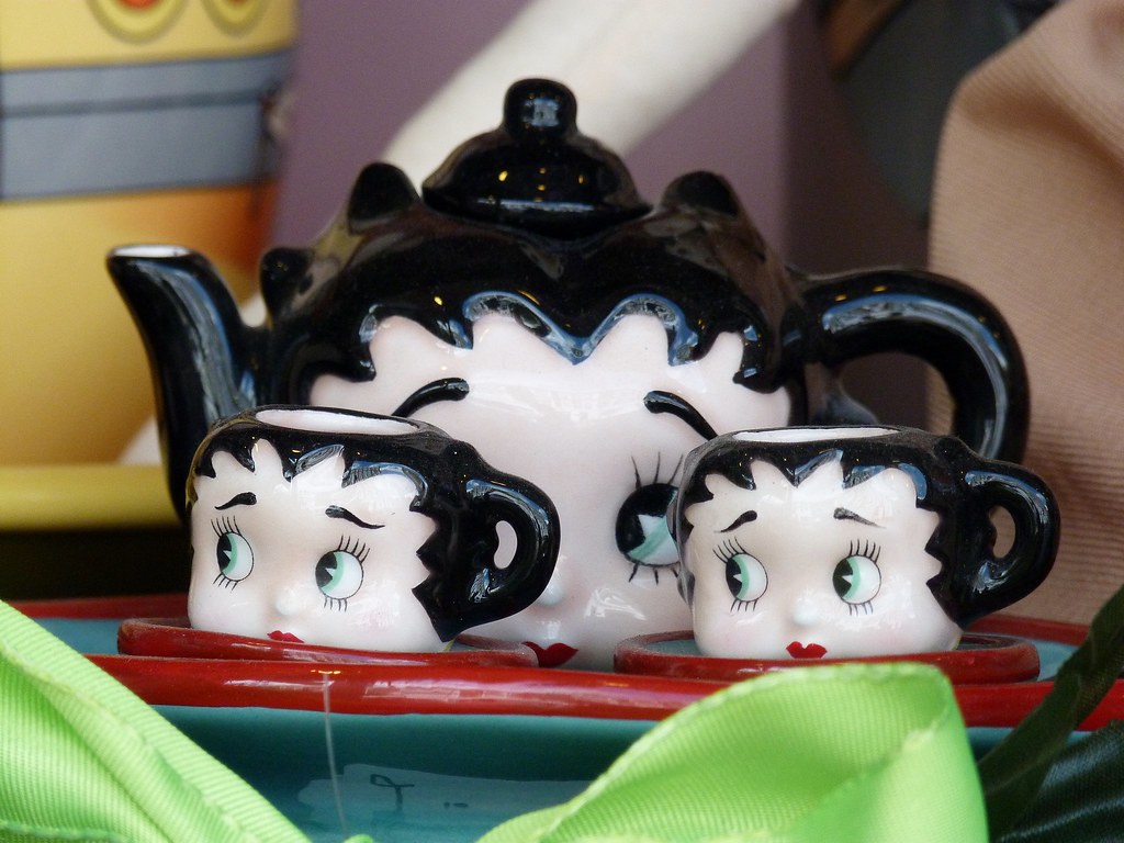 Betty Boop tea set Finally, Sunday! Flickr