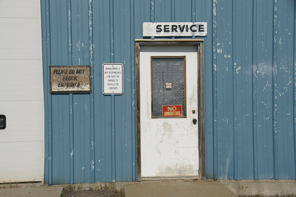 Abandoned_Ford_Dealership_22 Jim Handcock Flickr