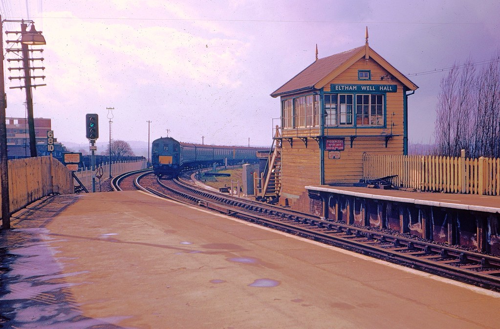 Eltham Well Hall station in 1970 4EPB units 5352 and 5230 … Flickr