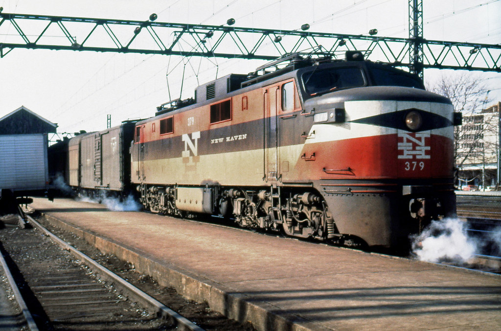 New Haven GE EP5 (jet) 379, is seen at an un… Flickr