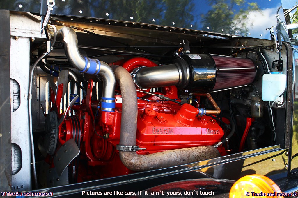 How A 2 Stroke Detroit Diesel Works Detroit 2 Stroke Cycle V8 Engine