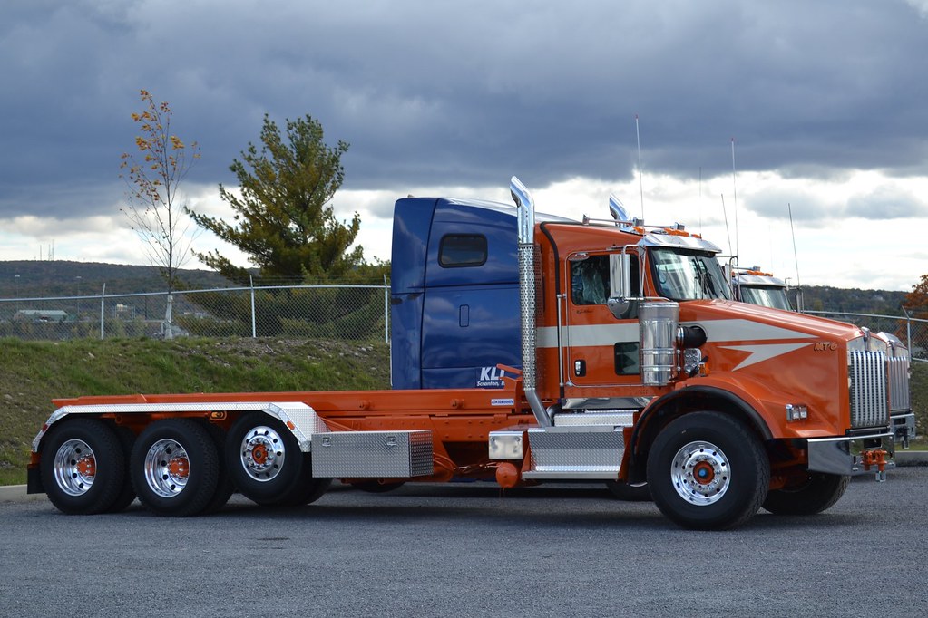 Kenworth T800 RollOff One of the few new T800s purchased ... Flickr
