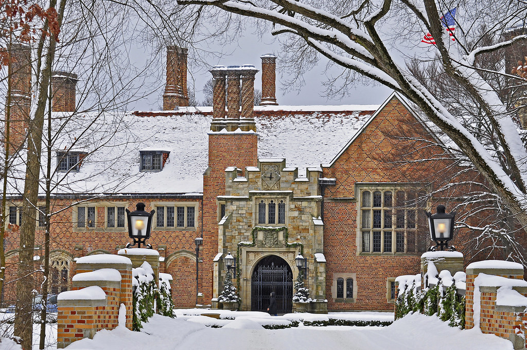 Meadowbrook Hall Meadowbrook Hall on the grounds of Oaklan… Flickr