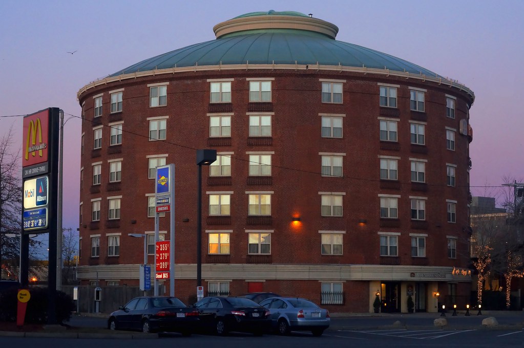 Roxbury gasholder building / Best Western Roundhouse Suite… Flickr
