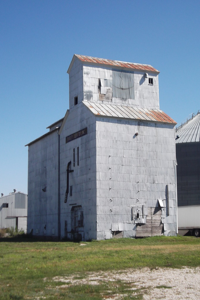 Bagley, Iowa, Bagley Elevator Company, Milwaukee Road, Aba… Flickr