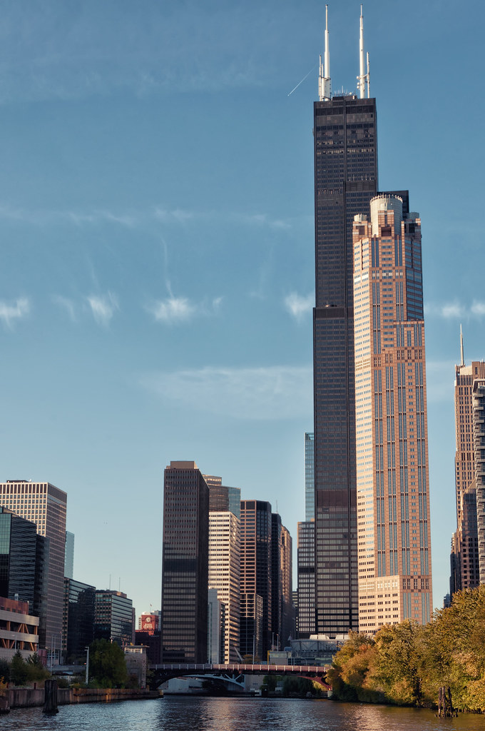 Willis Tower Willis Tower (formerly named, and still commo… Flickr