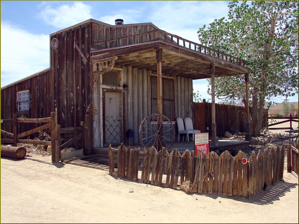 Home for Sale, Pioneertown, CA 41313 (1 in a multiple pi… Flickr
