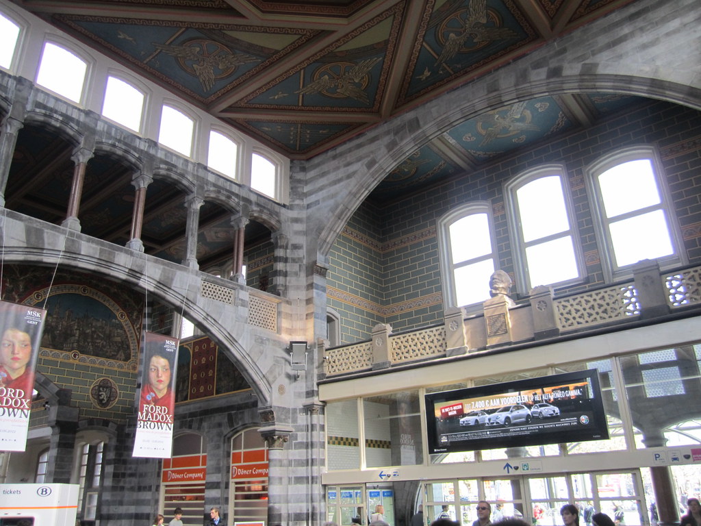 Main hall, St. Peters train station, Ghent, Belgium Flickr