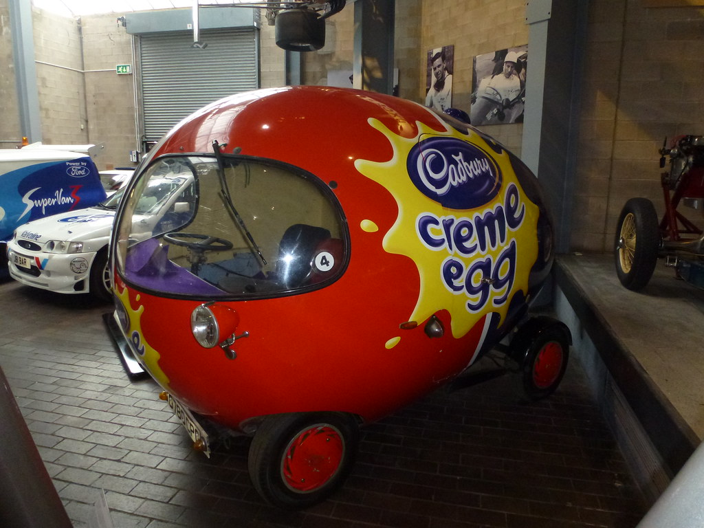 Fantastic Creme Egg car at Beaulieu Cadbury Schweppes plc … Flickr