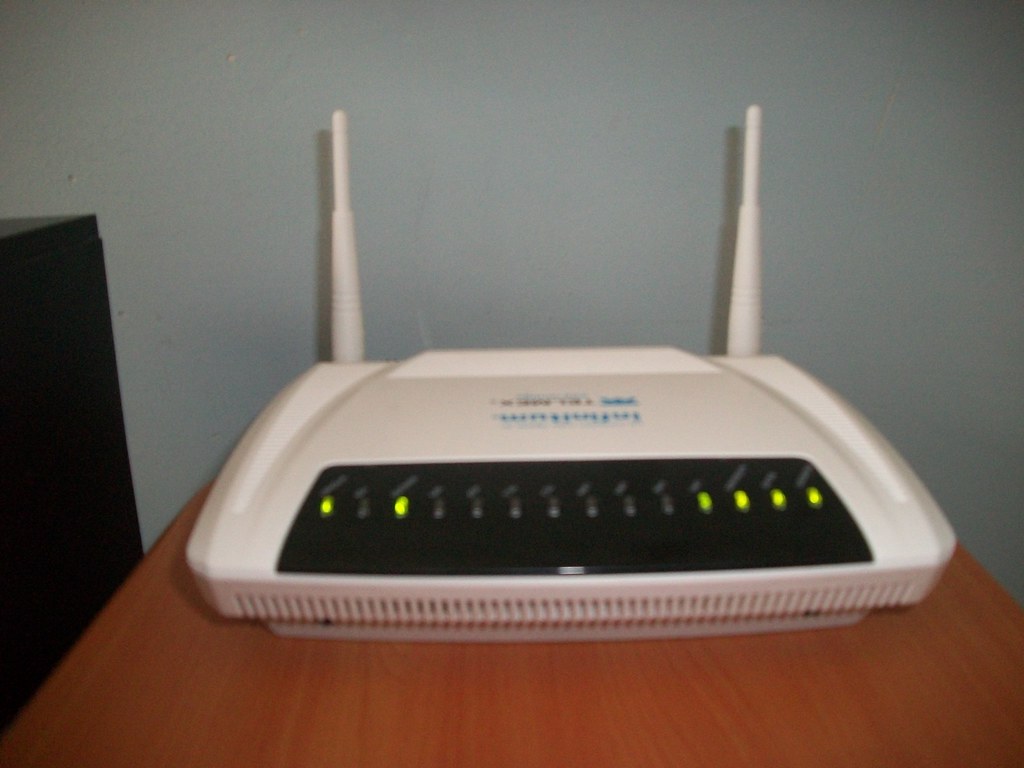 telmex infinitum nuevo modem fibra optica cosme007mty Flickr