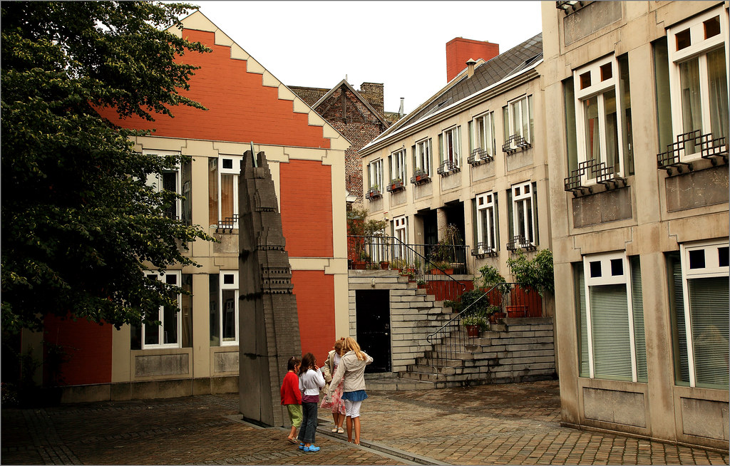 Cour SaintAntoine L'architecte, Charles Vandenhove restau… Flickr