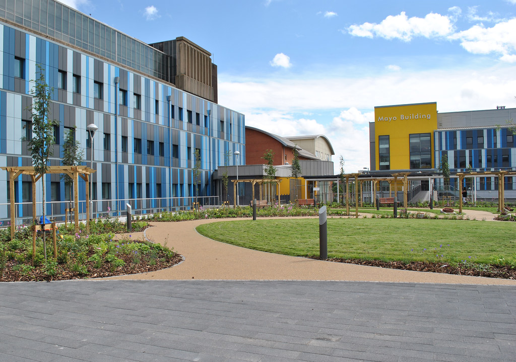 Salford Royal's Garden The new garden area at Salford Roya… Flickr