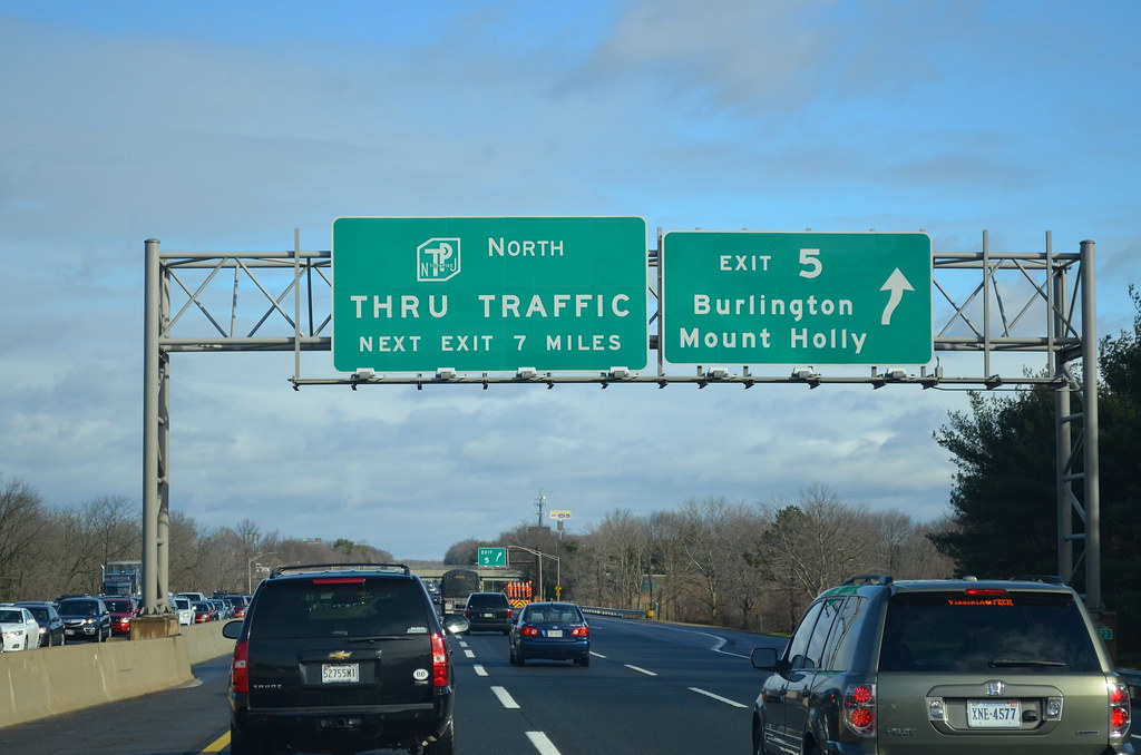 DSC_0793 New Jersey Turnpike at exit 5 near Mount Holly. T… Flickr