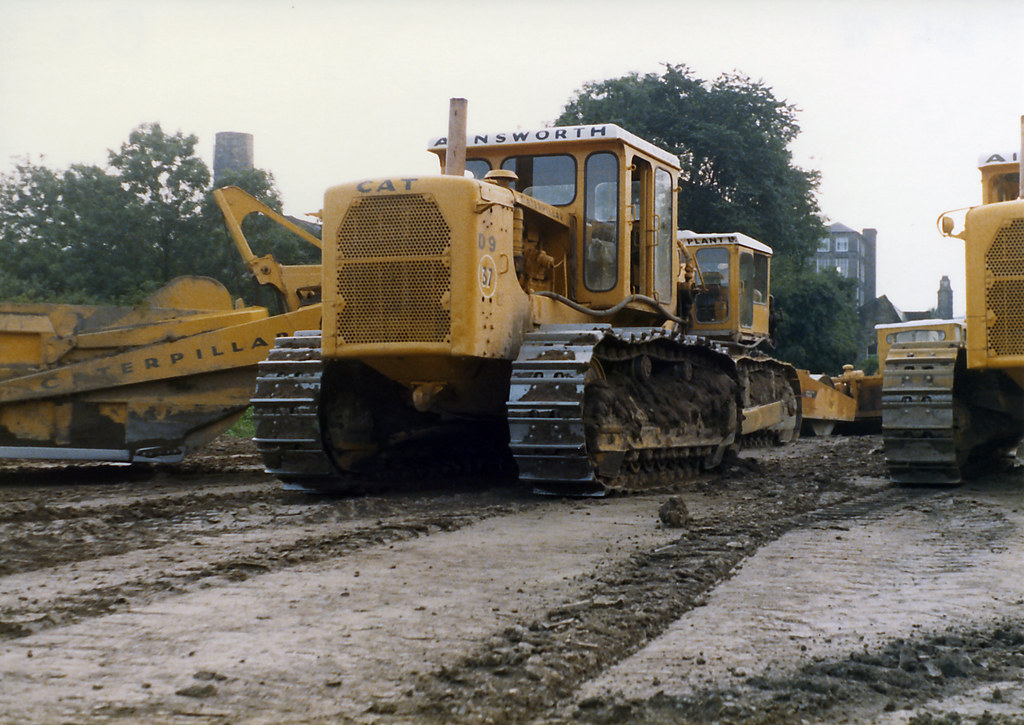 CATERPILLAR D9 AT SLAITHWAITE 1978 Ainsworths Caterpillars… Flickr